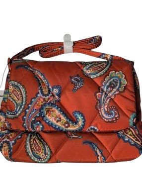 Vera Bradley Outlet Ultralight Small Flap Hipster in Manor Paisley